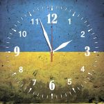 Годинник настінний оригінальний з прапором України