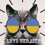 Настенные часы на стекле "Кот в очках Укр" кварцевые
