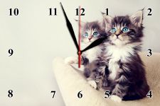 Настінний годинник з кошенятами на склі